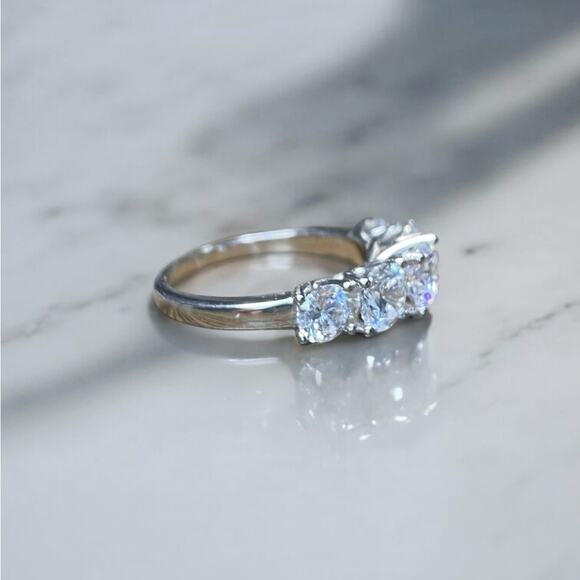 NEW 925 Sterling Silver 5 Stone Anniversary Engagement Ring size 9 - Picture 4 of 11